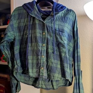 Lightweight distressed crop flannel with hood